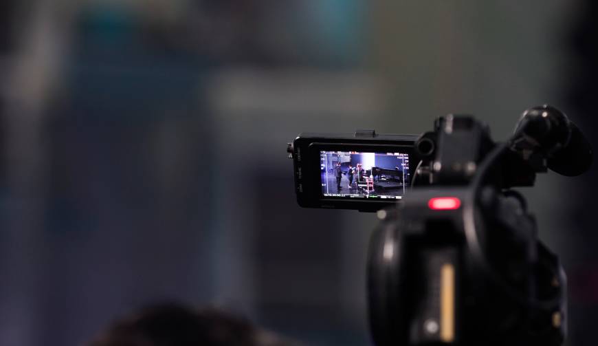 东方市产品视频拍摄制作：揭秘如何打造令人印象深刻的商业宣传片